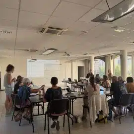 Le mardi 15 septembre, le REEA a co-organisé à Mozac une journée de formation pour découvrir le principe « Une seule santé » et expérimenter des séquences pédagogiques concrètes. Complète, elle a rencontré un vif succès.